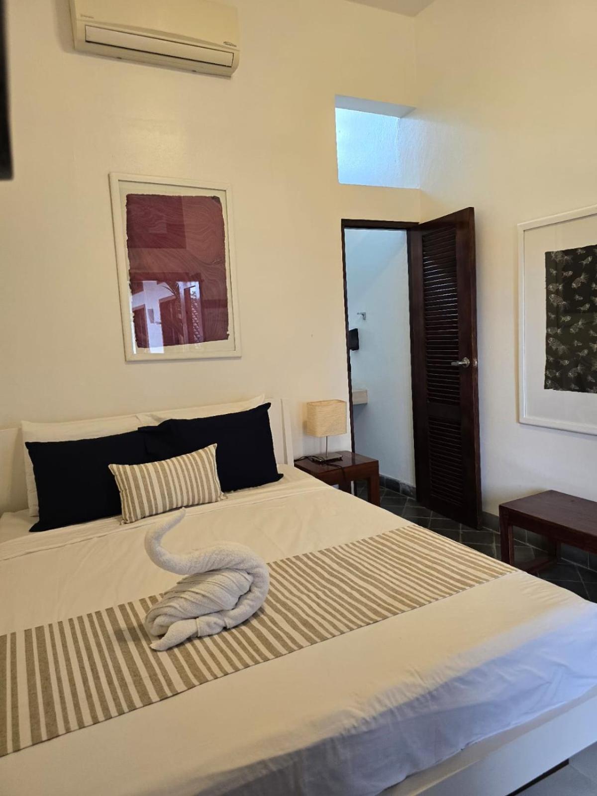 Hotel And Coffe Azul León Екстериор снимка