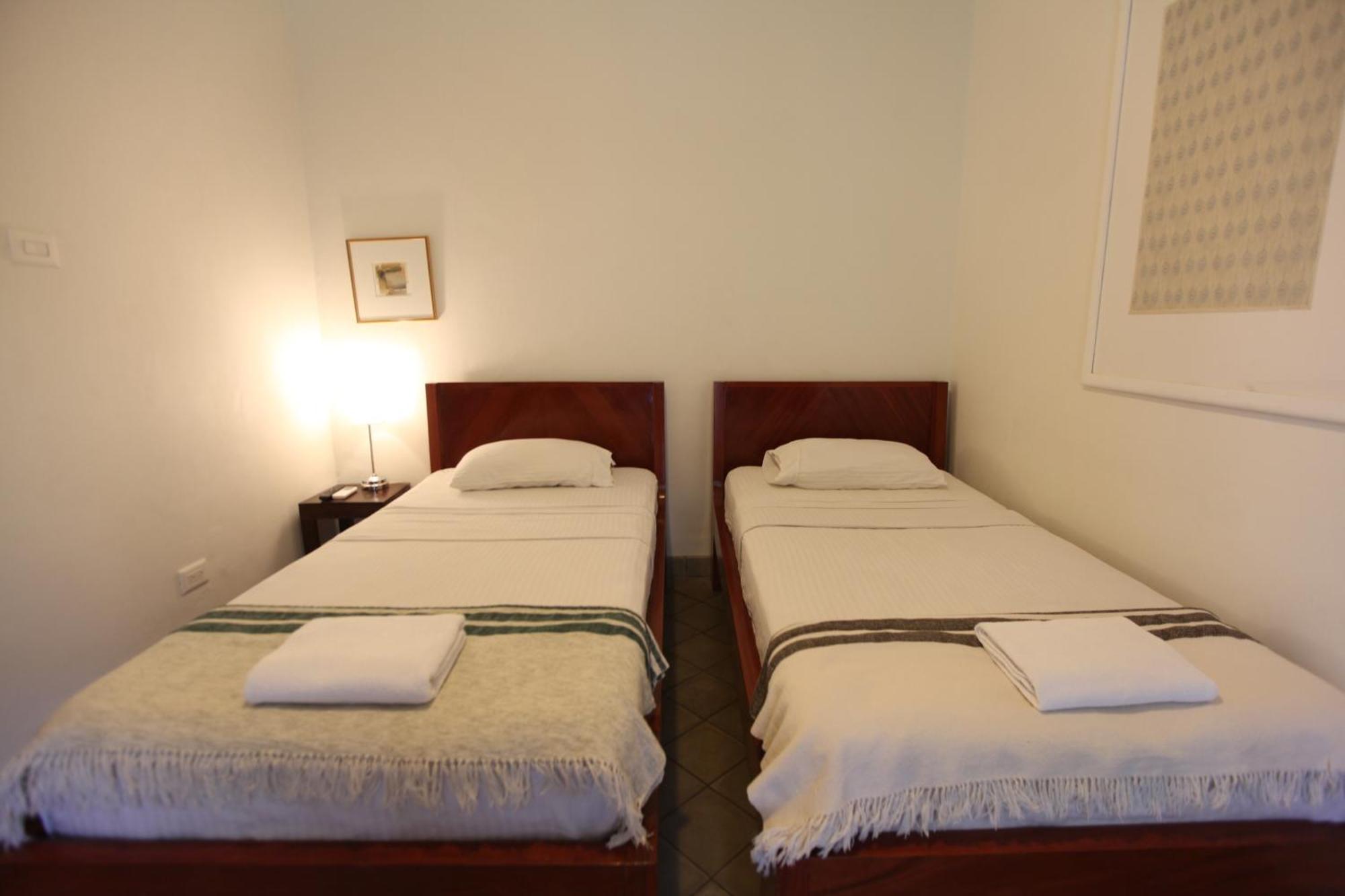 Hotel And Coffe Azul León Екстериор снимка